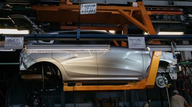 "АвтоВАЗ" планирует возобновить производство Lada Largus в сентябре