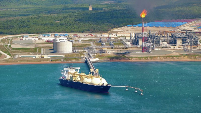 Кабмин оценил долю Shell в Сахалине-2 в 94,8 миллиарда рублей