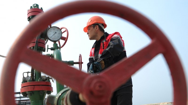 OilPrice: Россия обернет в свою пользу потолок цен на нефть