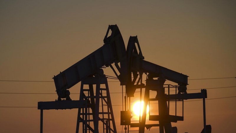 Путин запретил поставки нефти по потолку цен